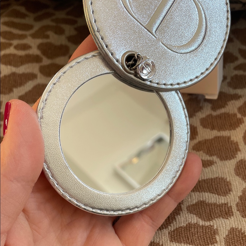 Christian Dior Metallic Silver Keychain Mirror NIB - Picture 6 of 11